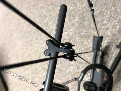 Роликовый троссоотвод для лука PSE RollerGlide Cable Guard Slide